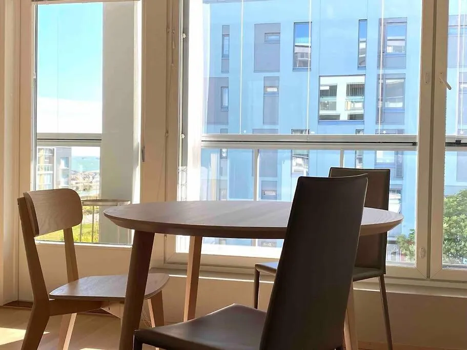 Tilava Yksioe 35,5 M2 Merenrannalla Helsínquia Finlândia