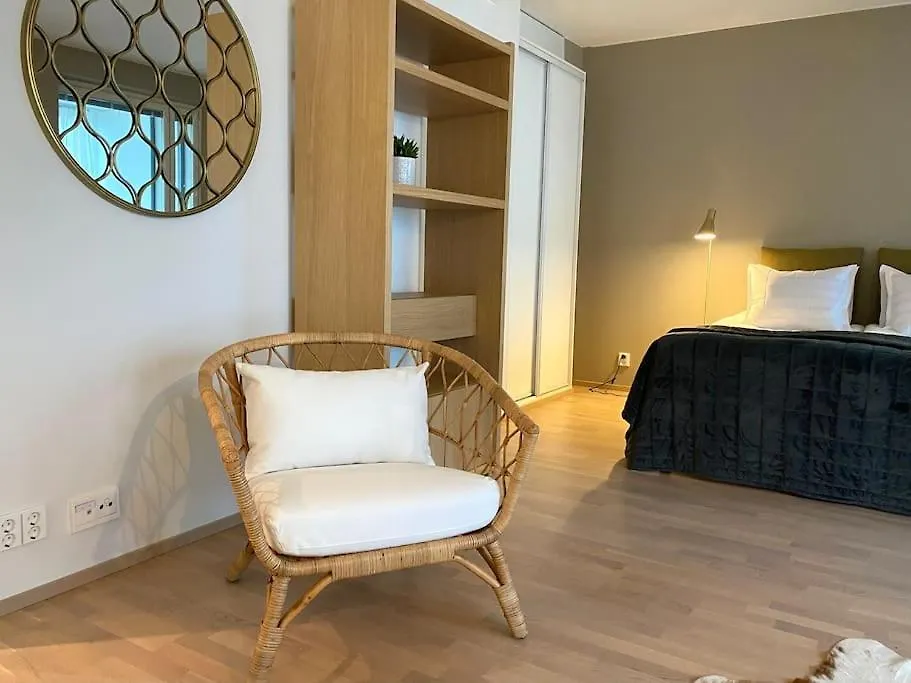 Tilava Yksioe 35,5 M2 Merenrannalla Helsinki 0*,  Finland